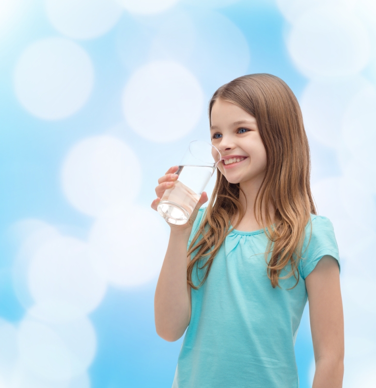 Canaletas innova en un dispensador de agua empotrado 